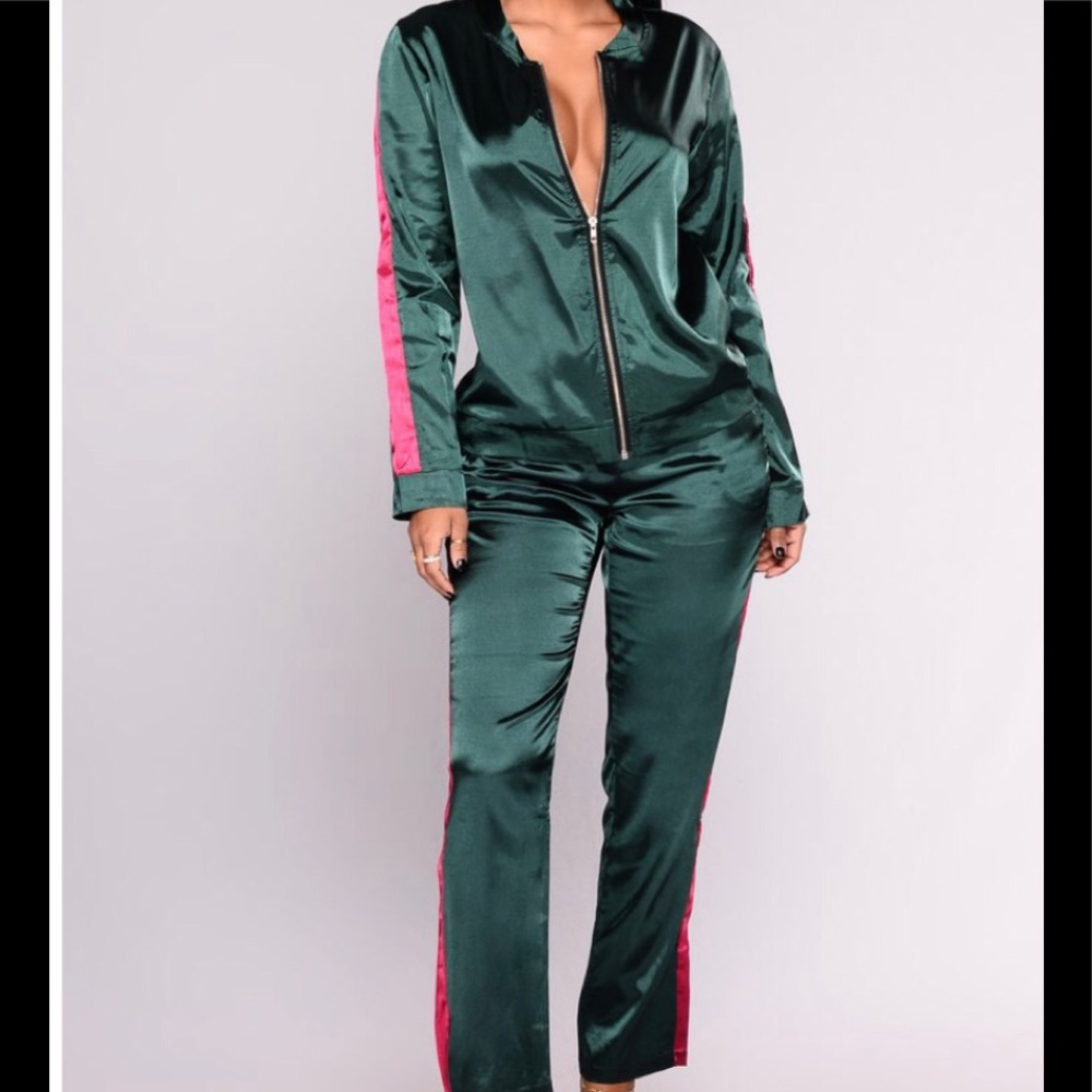 Fashion Nova Satin 2pc Set Green w/ red stripes